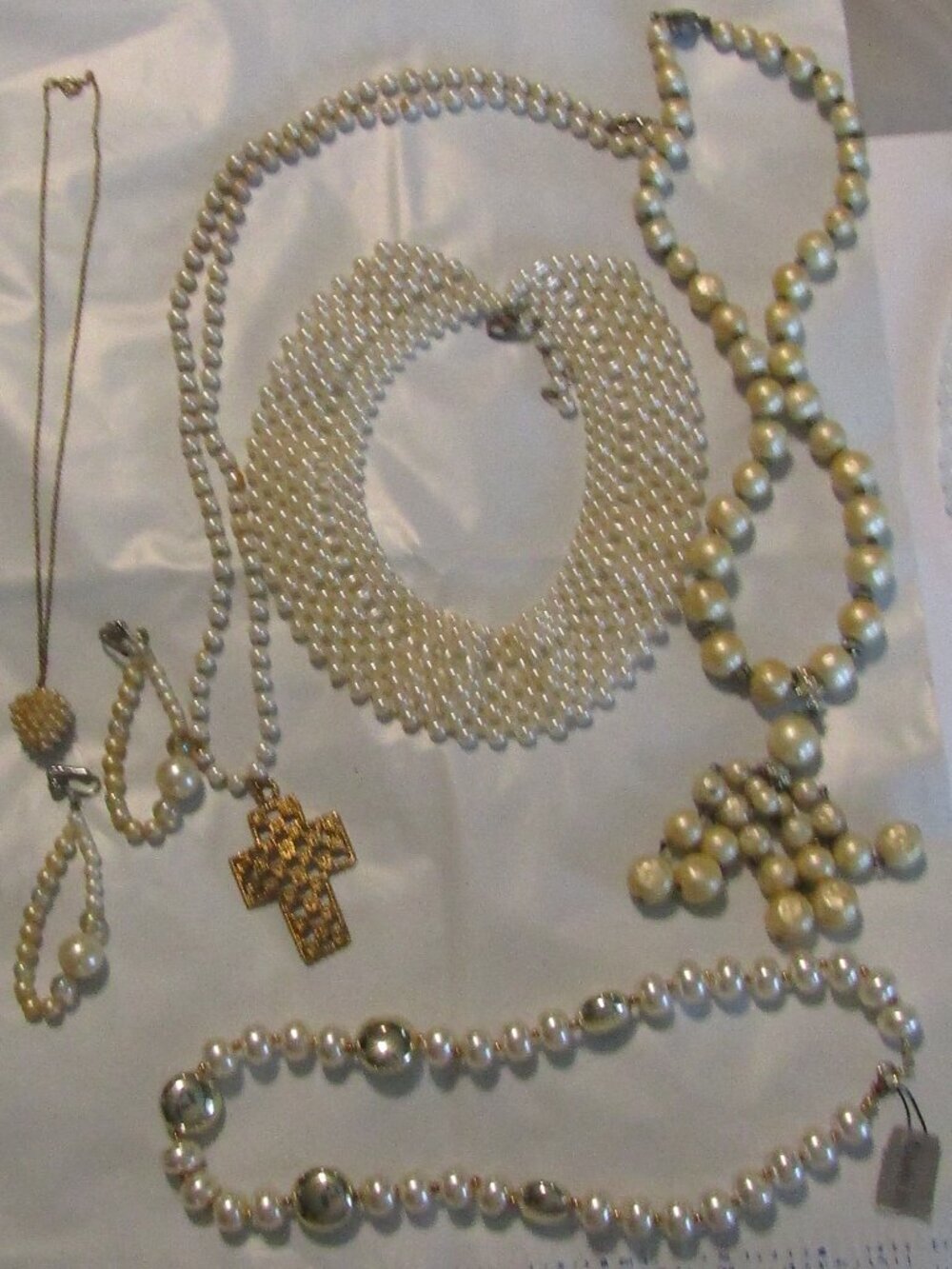 Lot of 6+ Faux PEARL JEWELRY PIECES New & Vintage Cross Heart Necklaces Earrings
